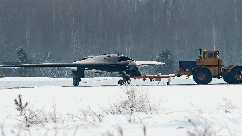 Ecco Le Prime Foto Del Segretissimo Drone Da Combattimento Russo