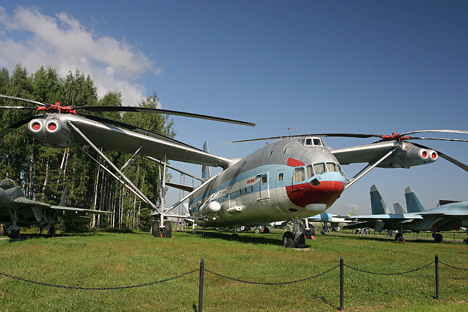 Helikopter kelas berat Mi-12 dipamerkan di Museum Pusat Angkatan Bersenjatan di Monino, di luar kota Moskow. Foto: ITAR-TASS