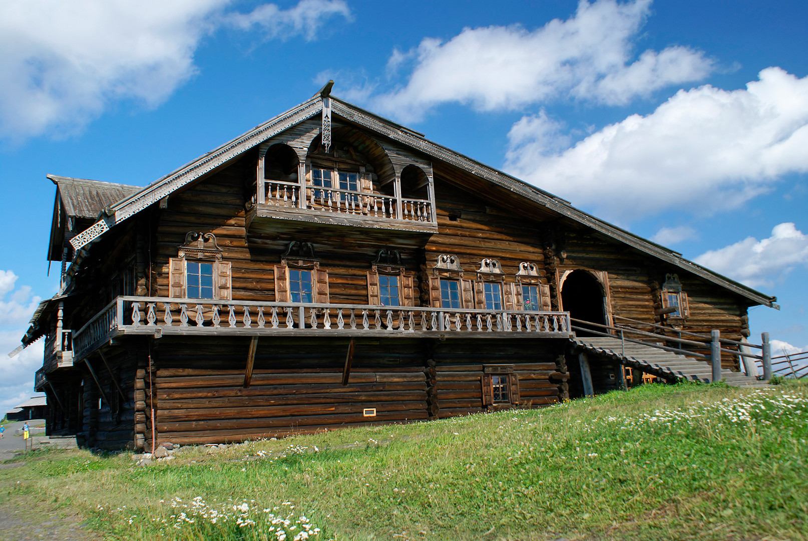 Izba expérience à la découverte des maisons en bois de Russie Russia Beyond FR