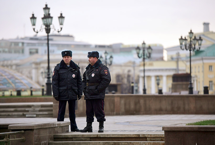 ロシアで警察に呼び止められたさいにすべきこと ロシア ビヨンド