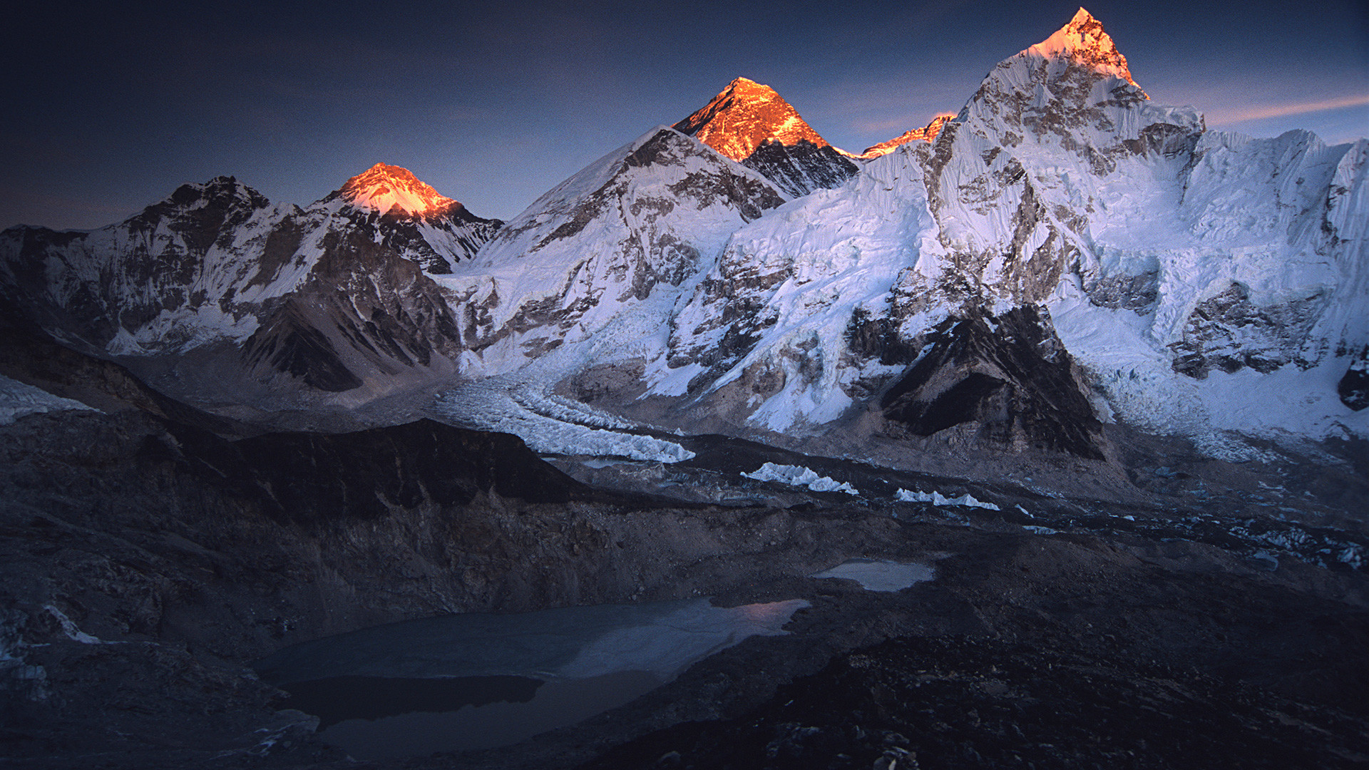 Gunung Mount Everest - Homecare24