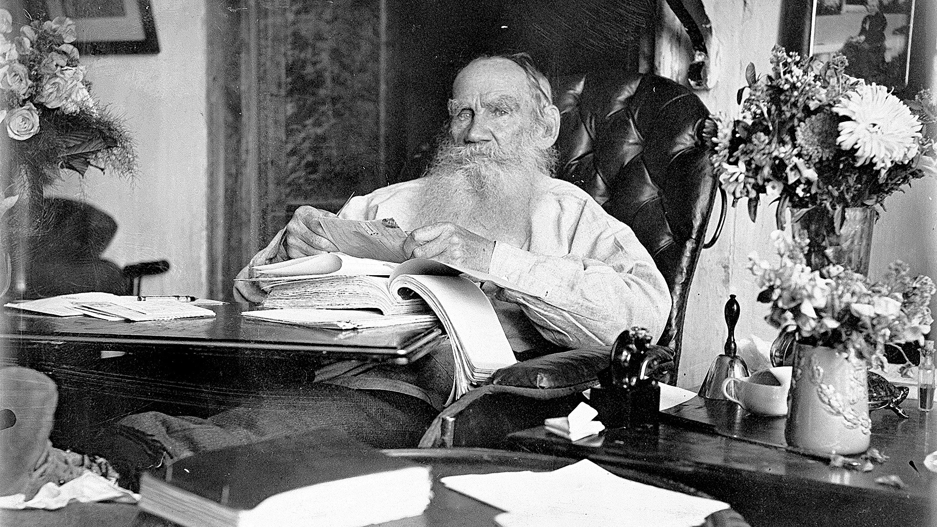 Schmökern in jeder Lebensphase: Lew Tolstois 25 wärmste ...