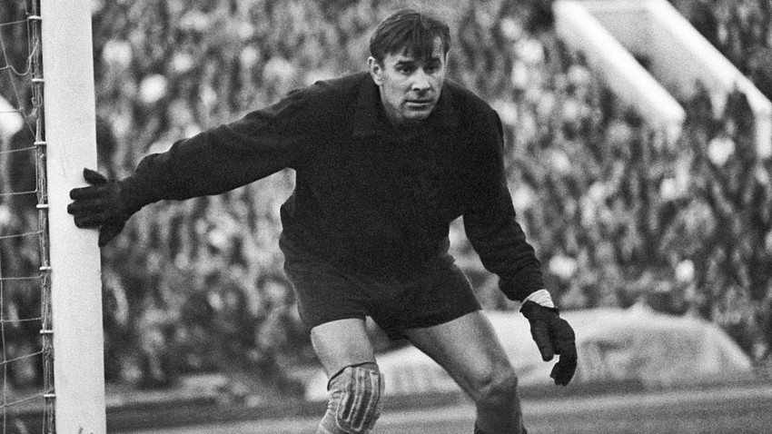 7 facts about Lev Yashin, the greatest football player in Russia's history - Russia Beyond