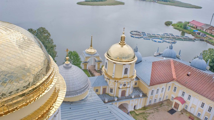 A floating apparition on Lake Seliger: St. Nilus Monastery - Russia Beyond