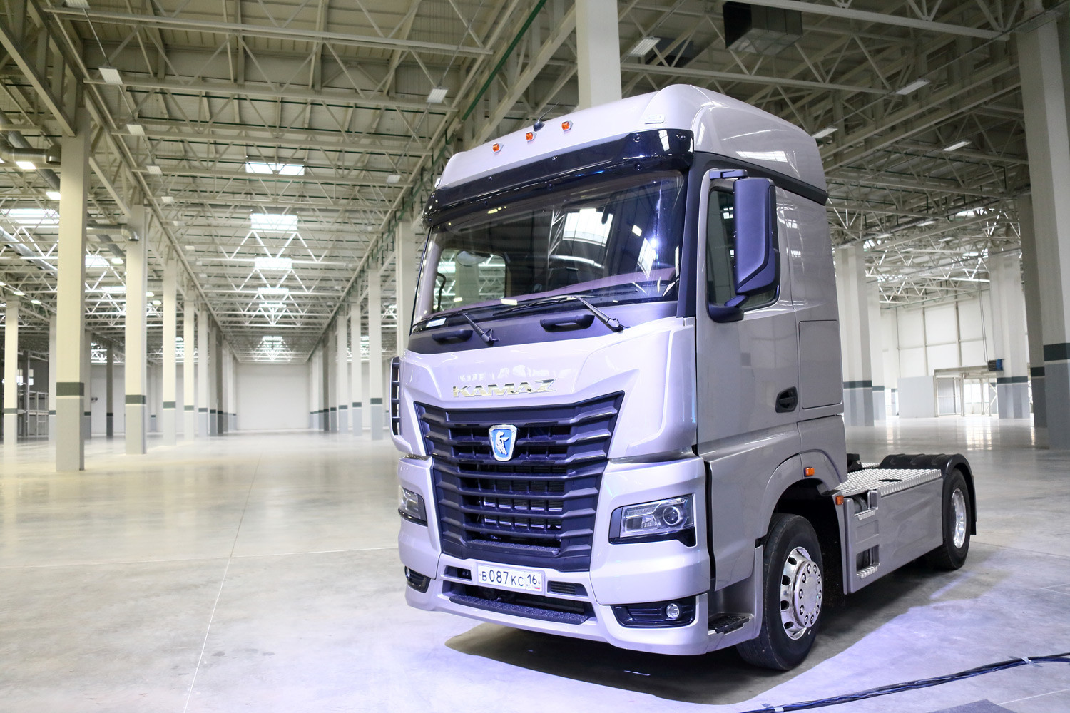12 trucks that are the pride of the Russian automobile ...
