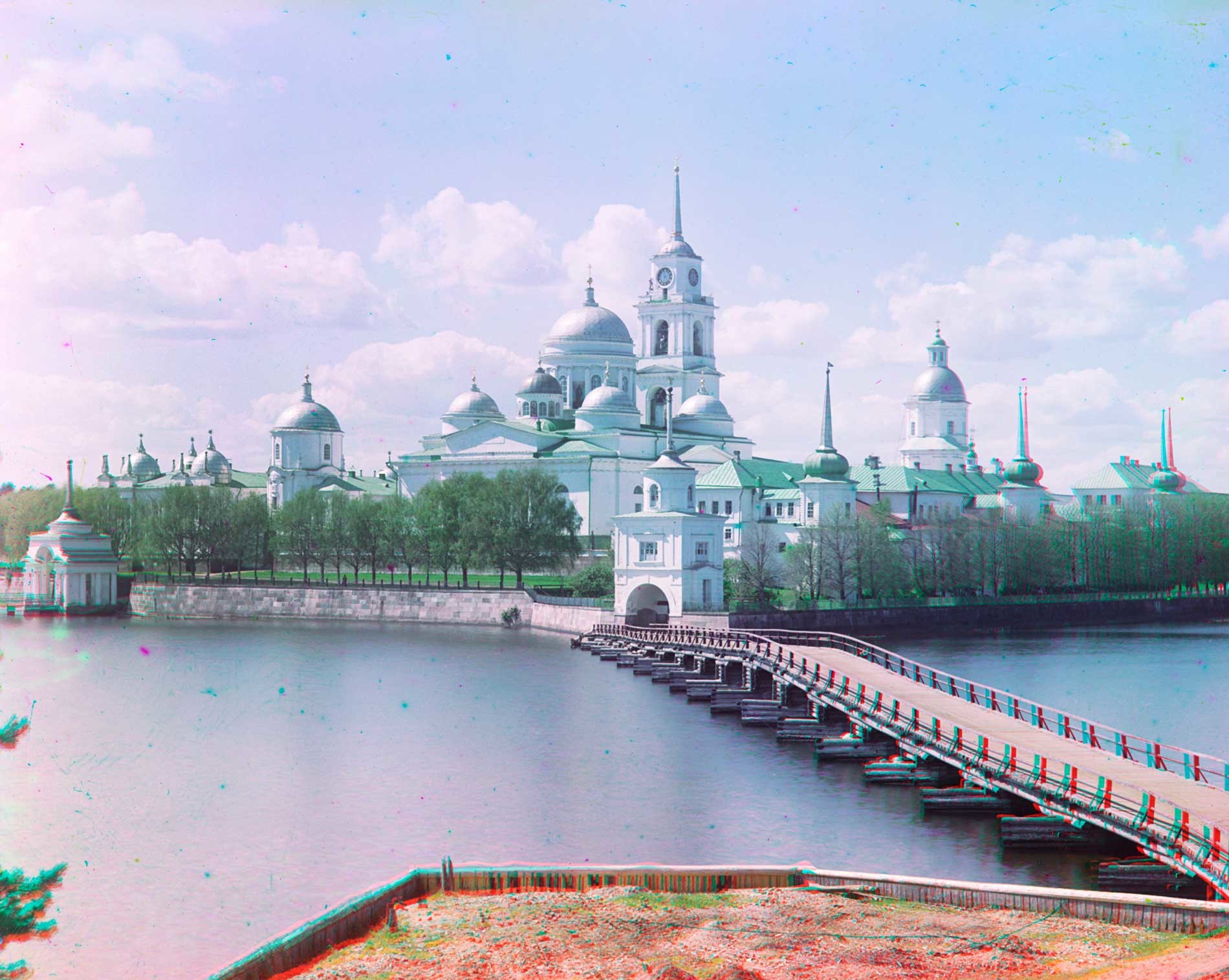 A floating apparition on Lake Seliger: St. Nilus Monastery - Russia Beyond