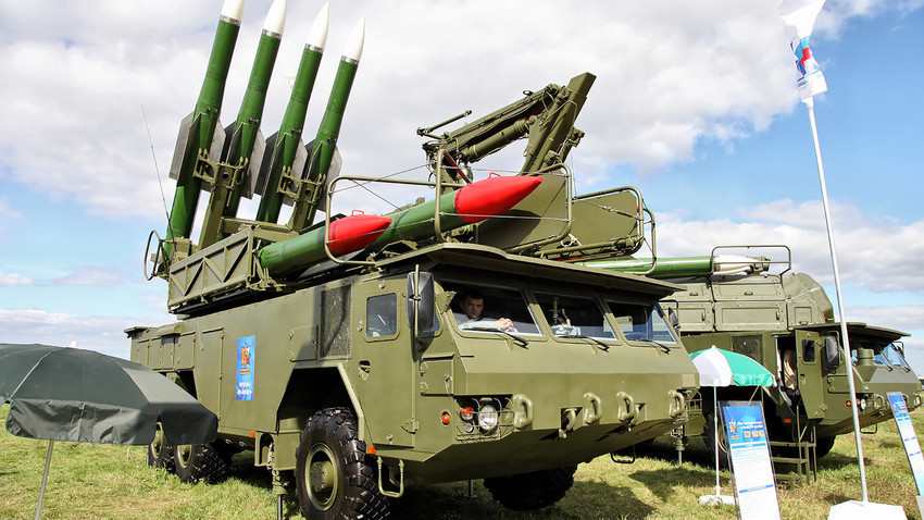 Руските ЗРК "Бук" пазят небето и над други държави - Russia Beyond България