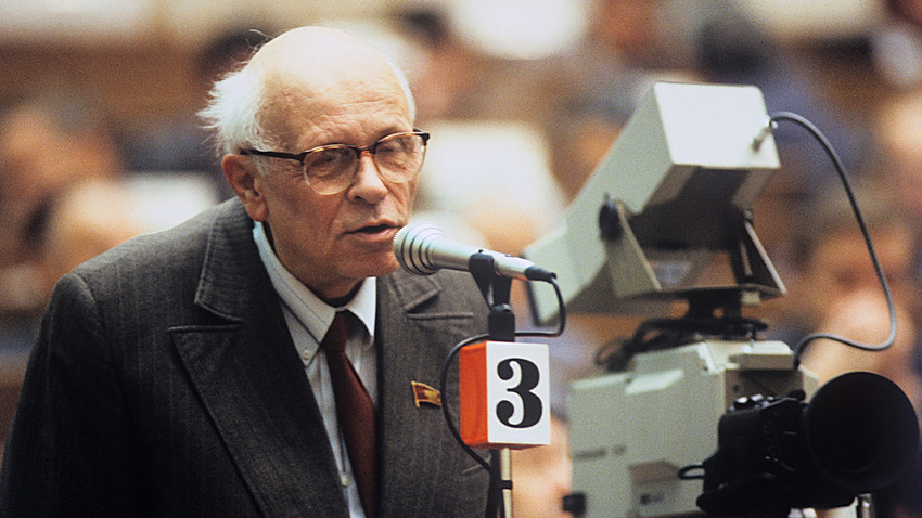 Andrei Sakharov: 'Nuclear war might come from an ordinary one' - Russia ...