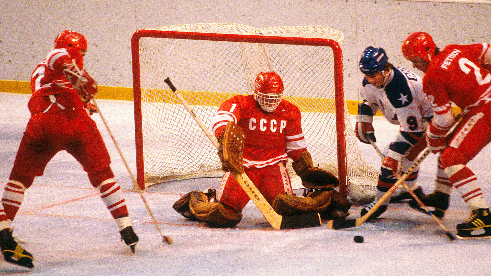 Du néant à la Super Série gloire et chute du hockey sur glace soviétique en photos Russia