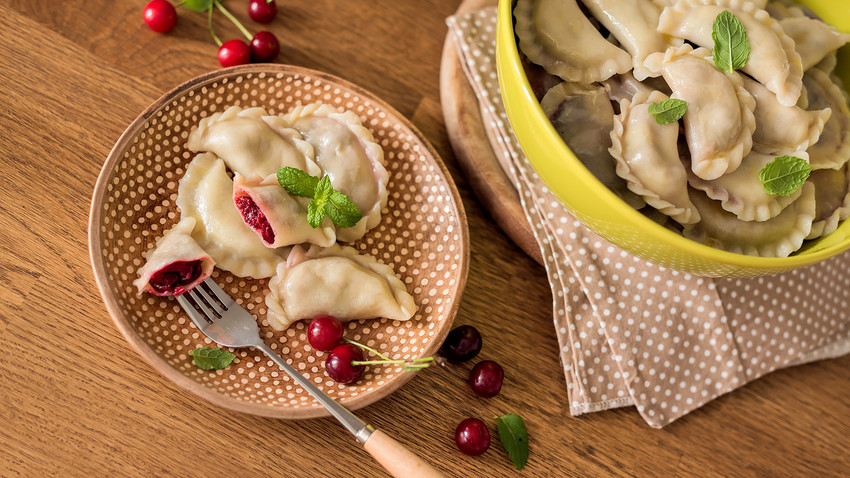 さくらんぼのヴァレニキ ロシアの夏に欠かせない食べ物 ロシア ビヨンド