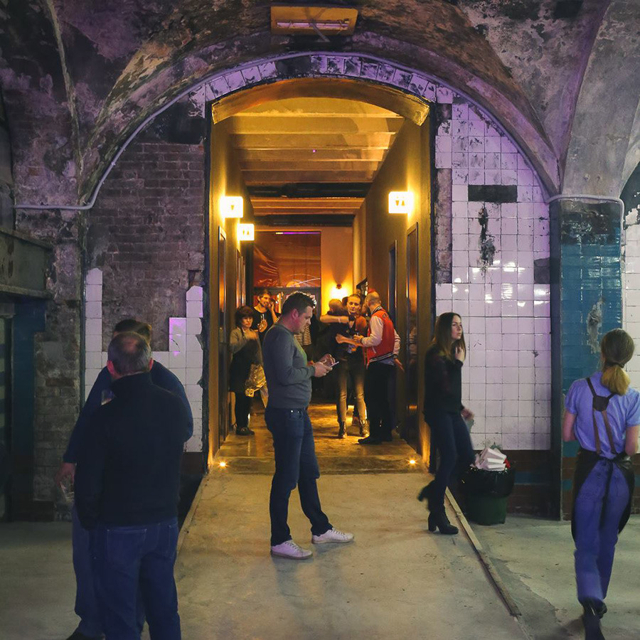 Die besten sechs Sankt Petersburger Bars an den ungewöhnlichsten Orten