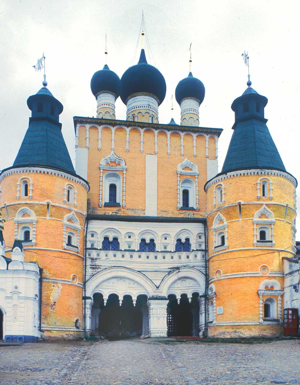 Fedor Church and S. Prokudin-Gorsky ... Yaroslavl, Russia Fedor Church and S. Prokudin-Gorsky ... Yaroslavl, Russia