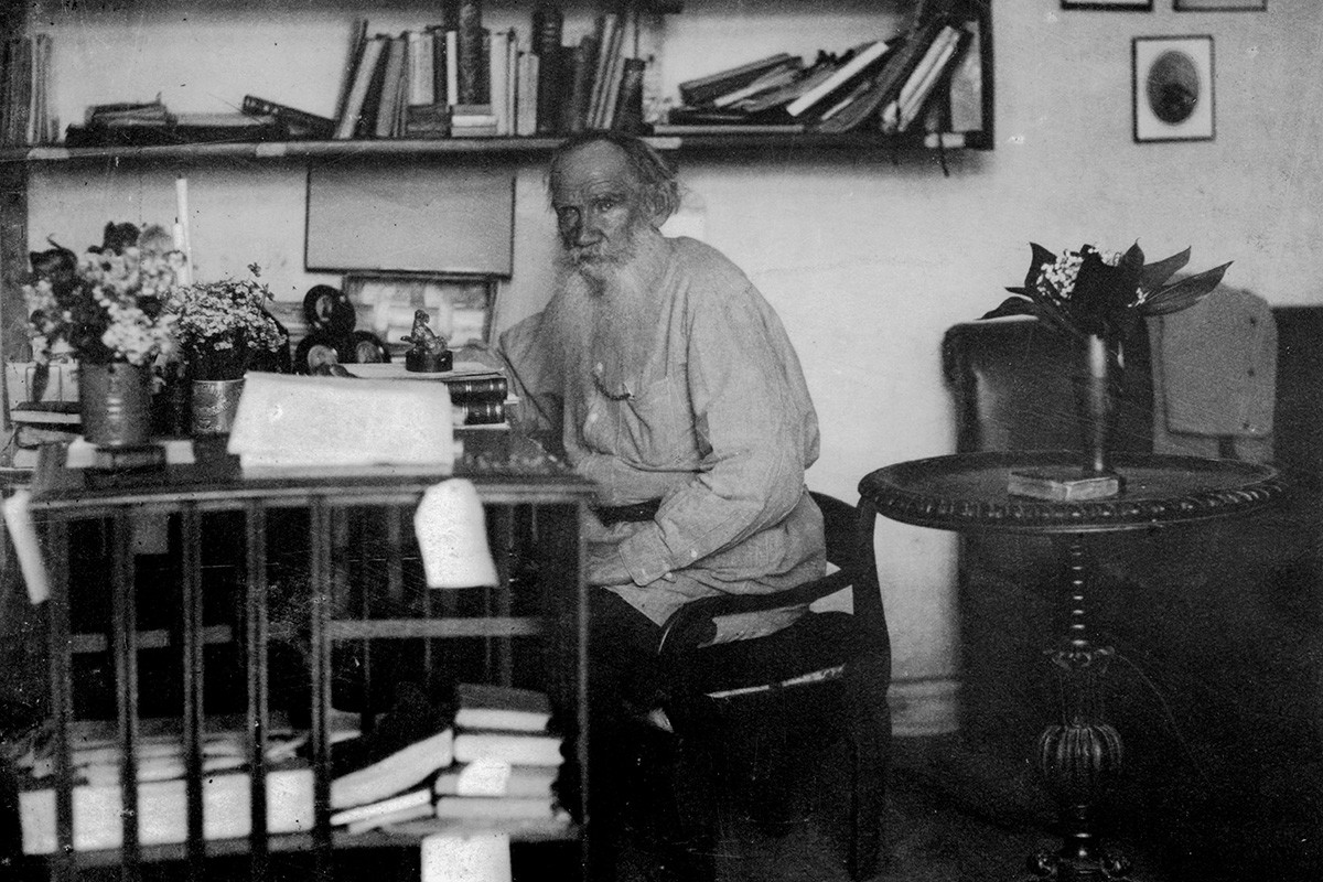 Pisatelj Lev Tolstoj je bil tudi hipster, ki bi še danes narekoval trende Russia Beyond Slovenija