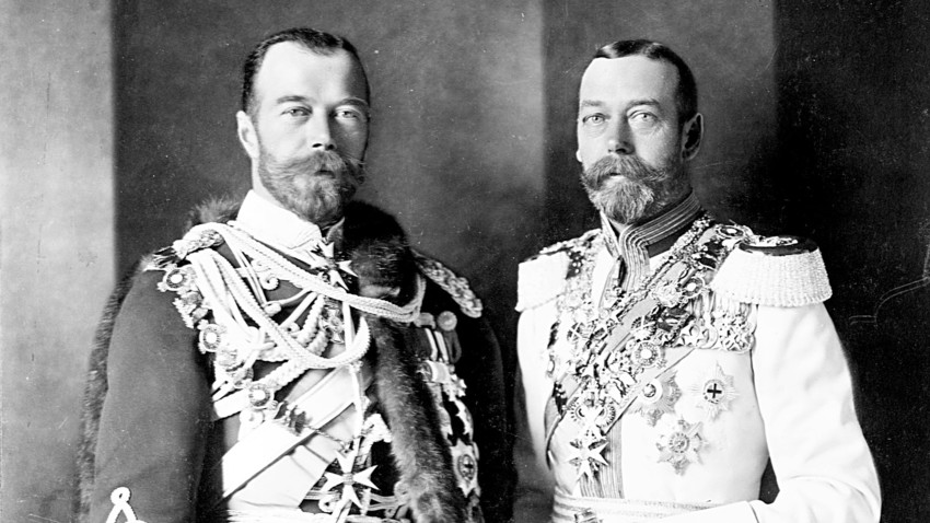 Краљ Велике Британије Џорџ V и руски цар Николај II су били браћа од тетке и личили су један на другога.