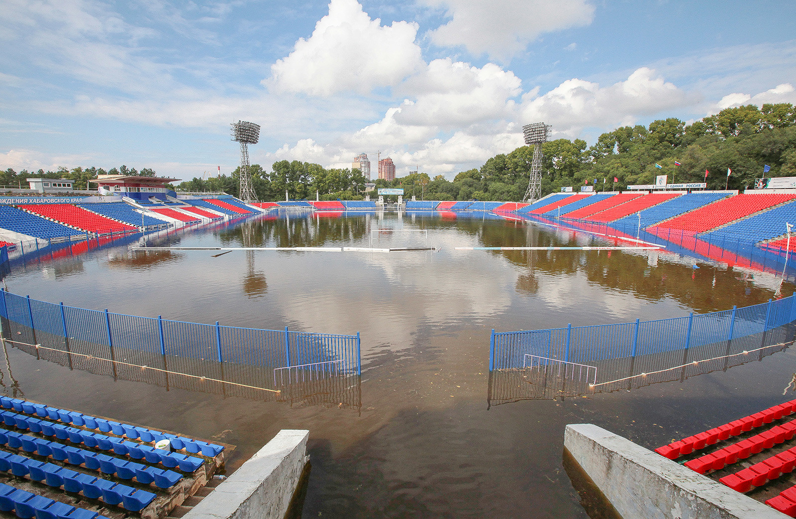 the-most-destructive-natural-disasters-in-modern-russia-russia-beyond