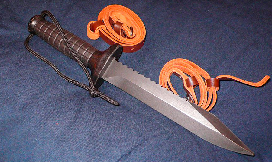 Les couteaux utilisés par les forces spéciales de la Fédération de