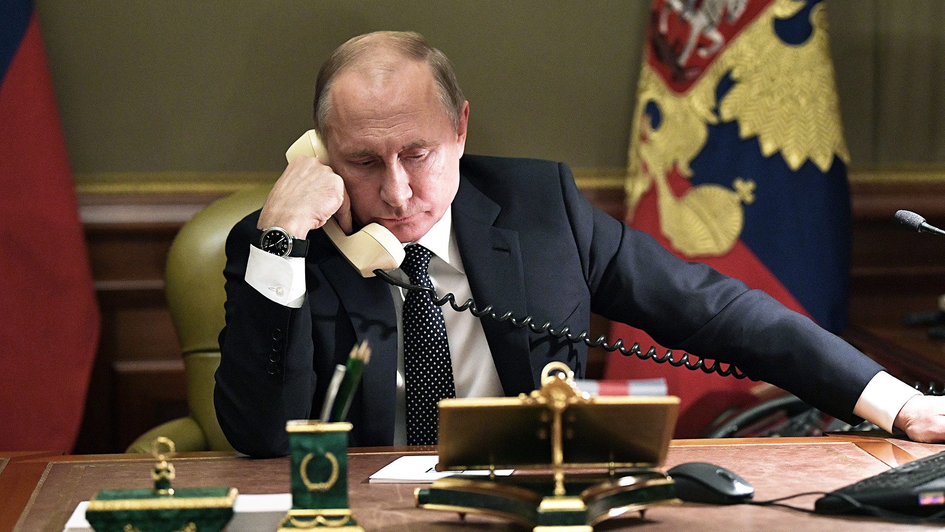 プーチン大統領がいたずら電話の犠牲者にならない理由 ロシア ビヨンド