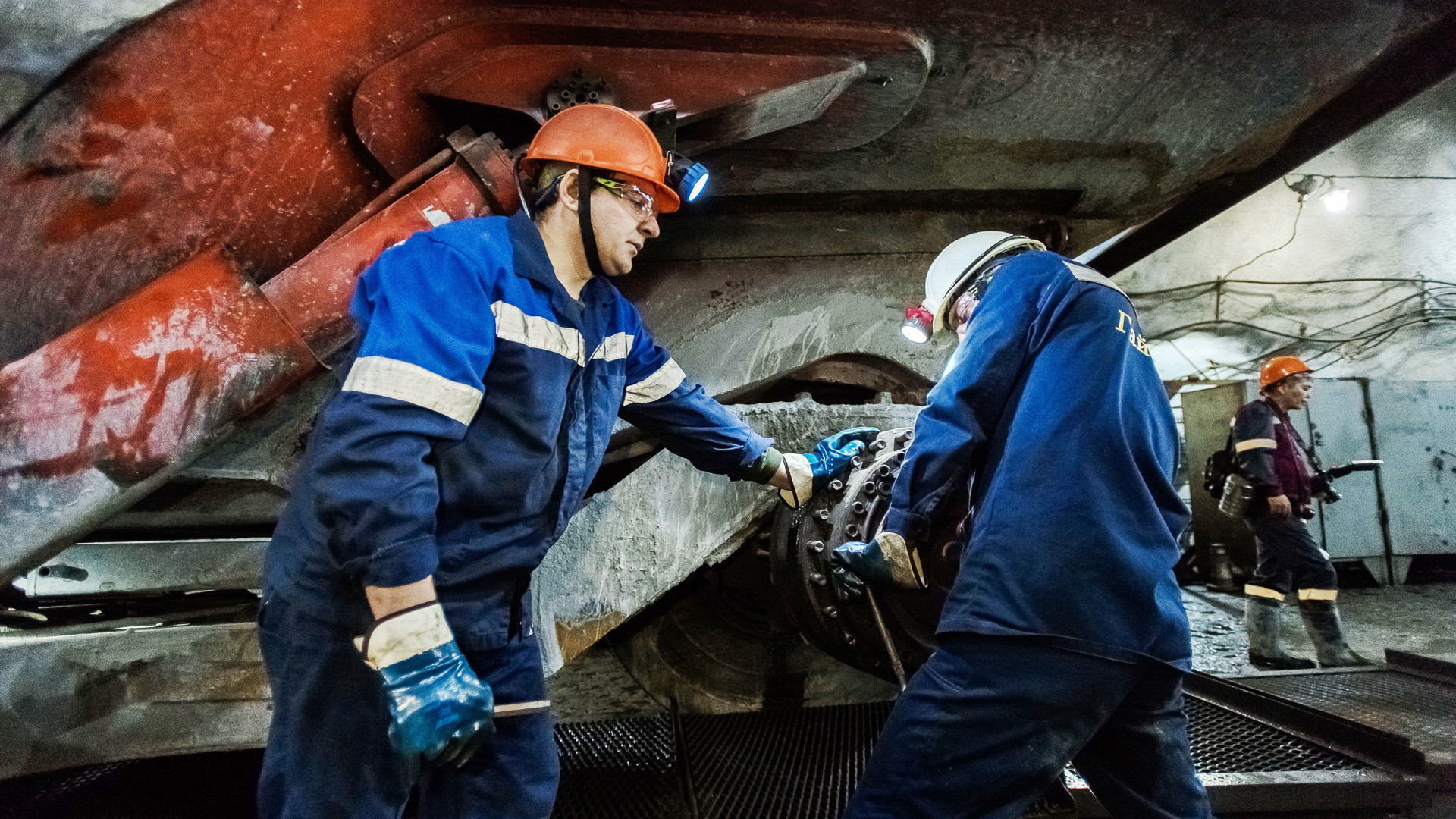 Les Métiers De La Mine Dans Germinal Dans les entrailles de la mine la plus profonde d'Europe - Russia Beyond FR