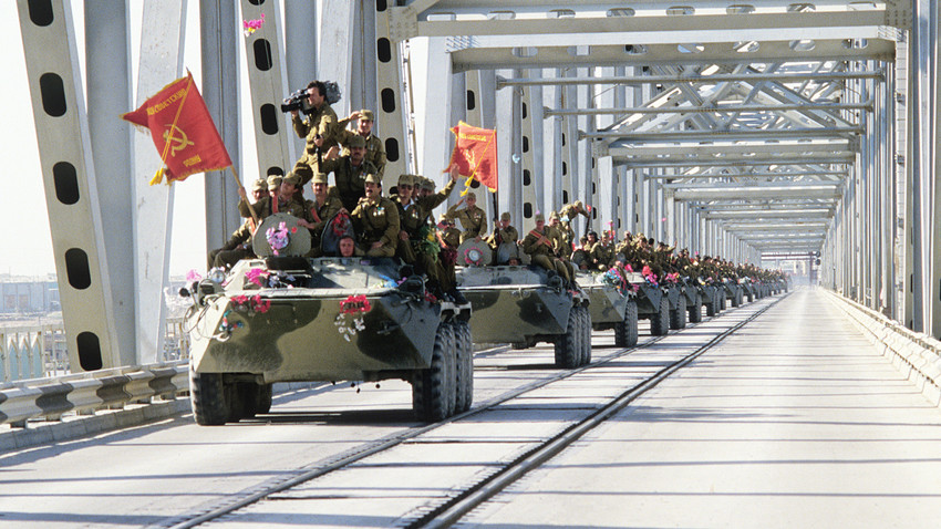 Truppe sovietiche di ritorno dall'Afghanistan, 1989