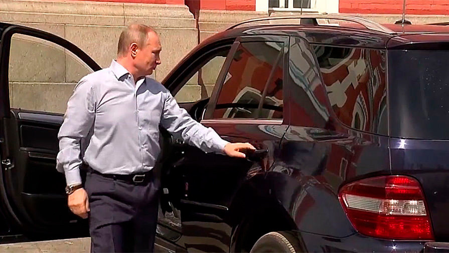 10 Carros Em Que Vladimir Putin J Foi Visto Dando Uma Voltinha