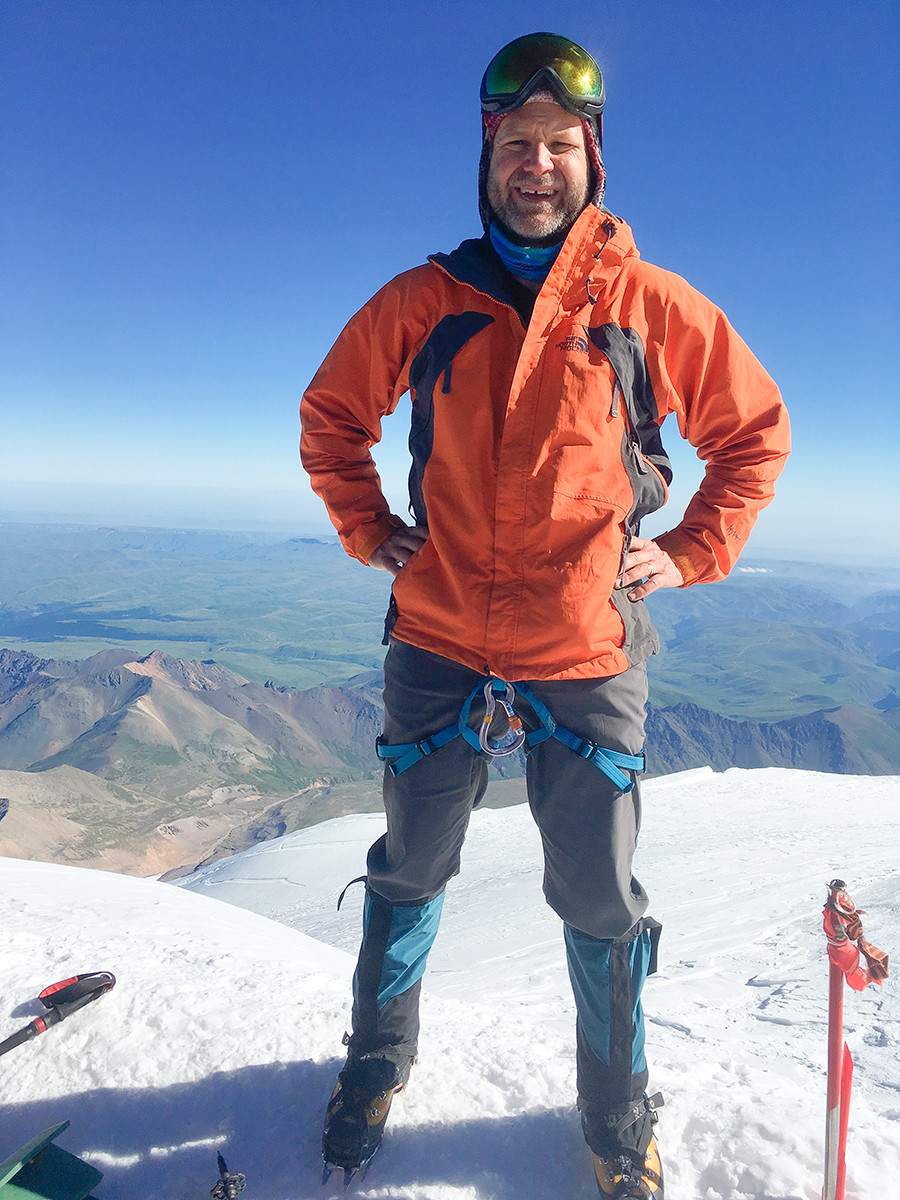 なぜ人は欧州最高峰エルブルス山に登るのか ロシア ビヨンド