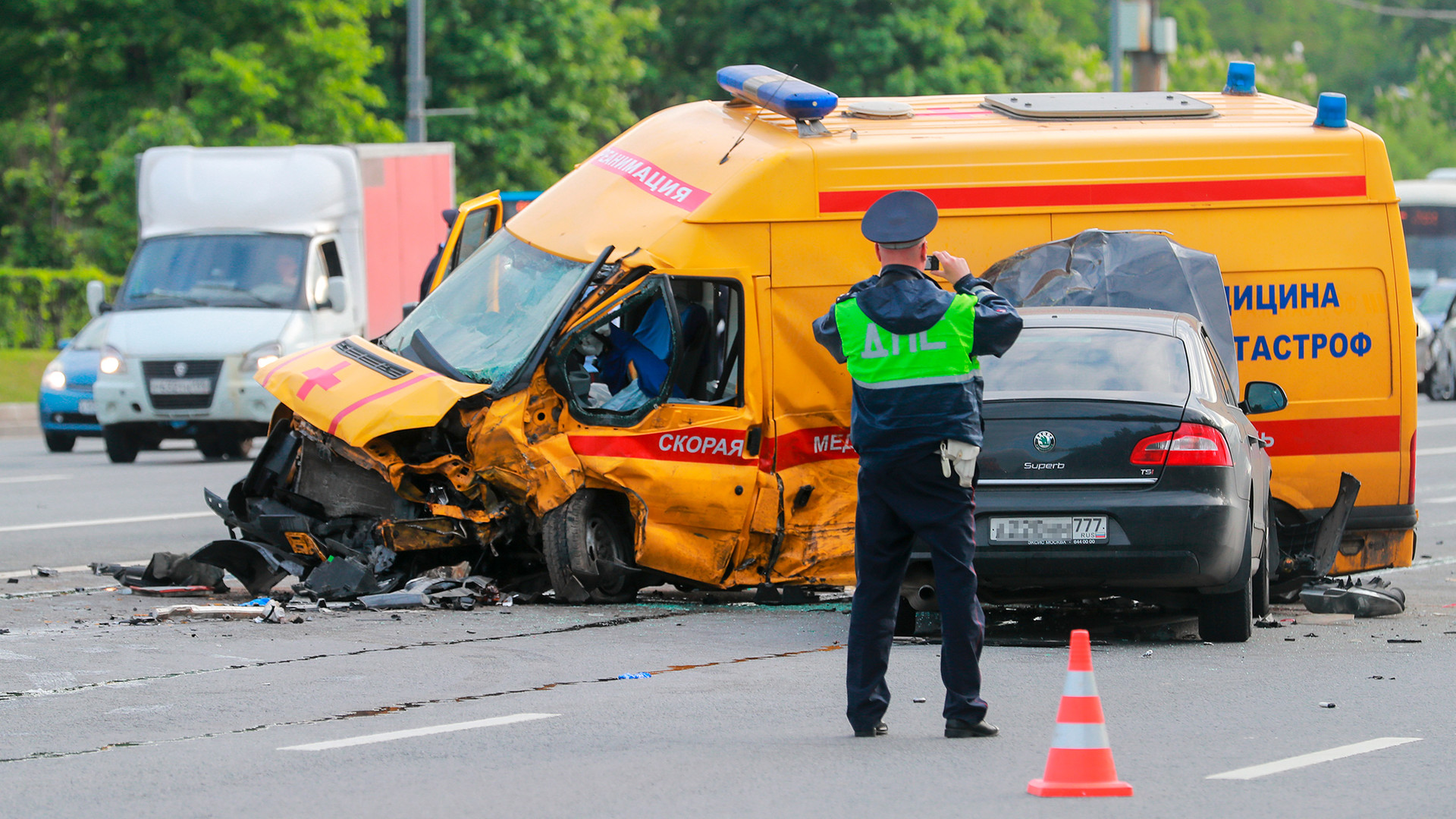 Pourquoi Tant De Russes Meurent Ils Sur La Route Russia Beyond Fr