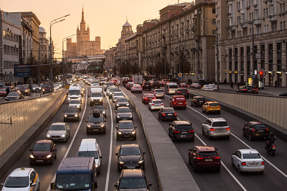 Raus aus dem Stau Wie der öffentliche Nahverkehr in