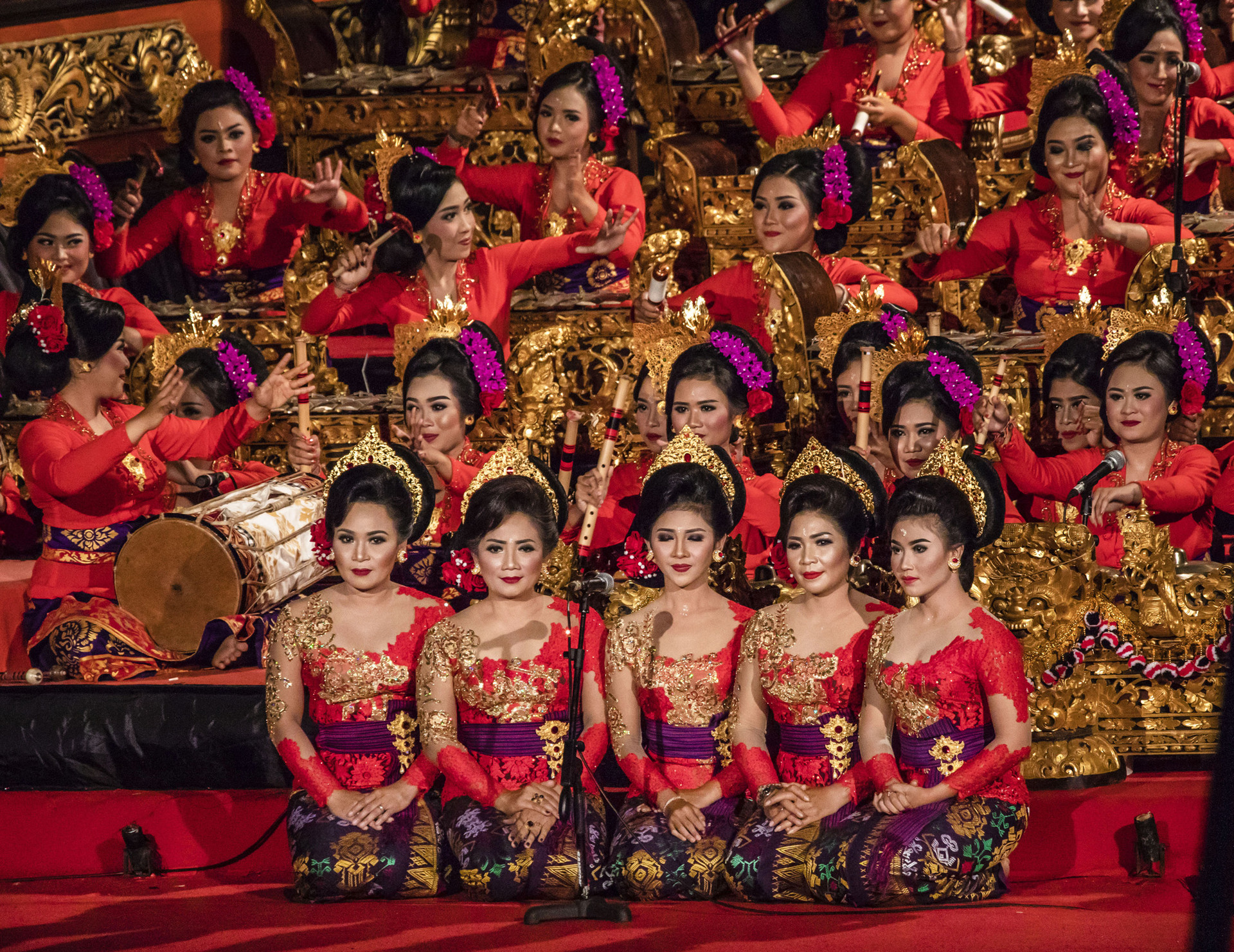 Tradisi Indonesia dalam Bingkai Fotografer Rusia - Russia Beyond - Keragaman Permainan Tradisional Di Indonesia