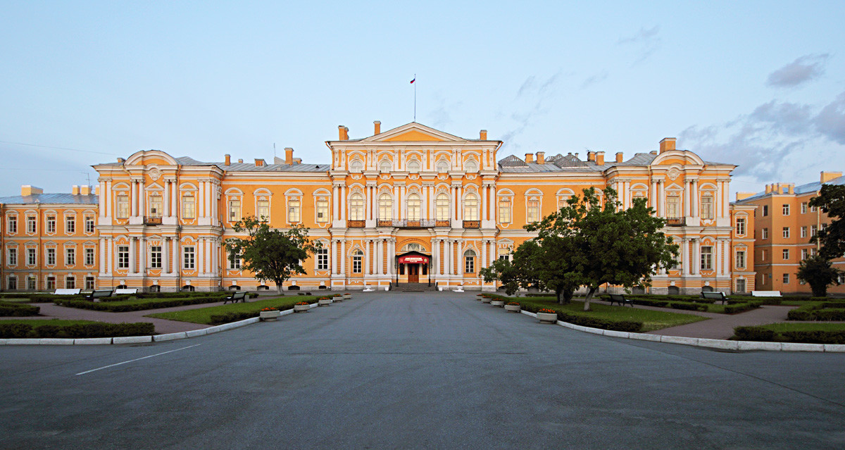 15-of-the-most-amazing-romanov-palaces-in-russia-russia-beyond