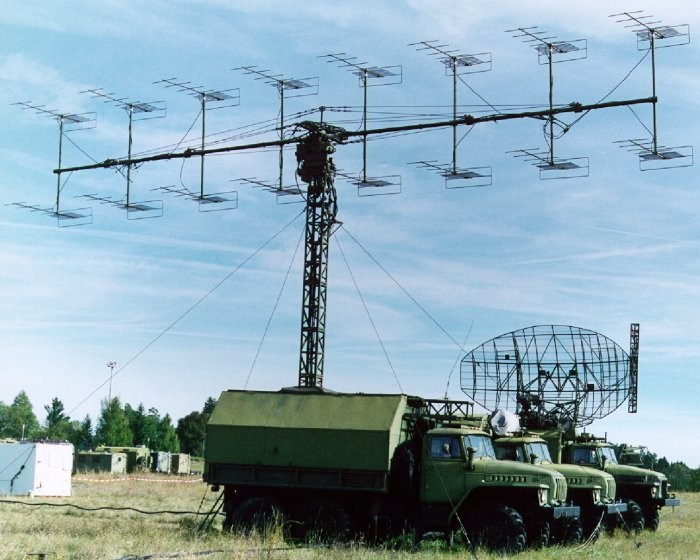 Radar soviético P-18.