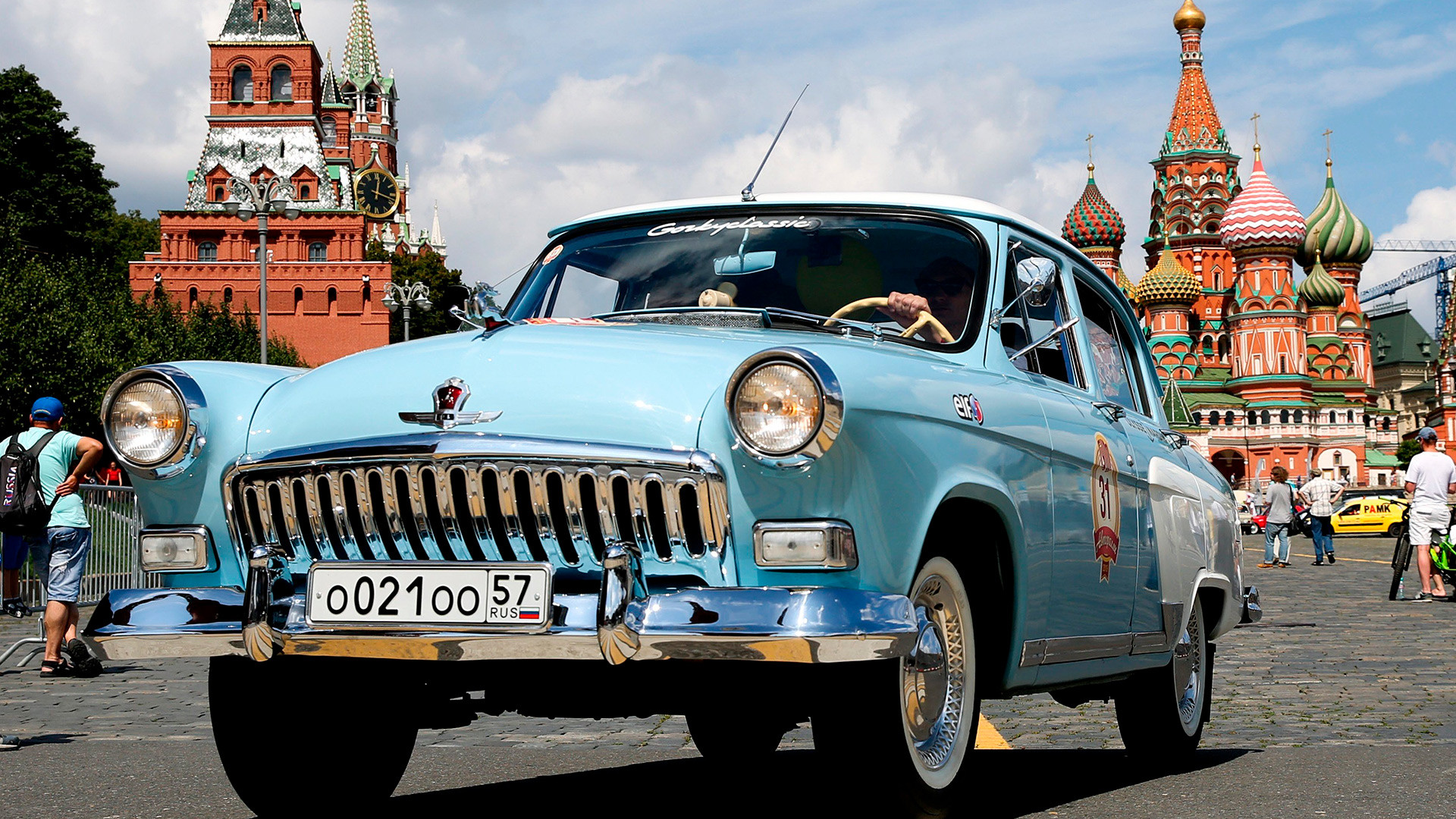 赤の広場を襲った114台のクラシックカー 写真特集 ロシア ビヨンド