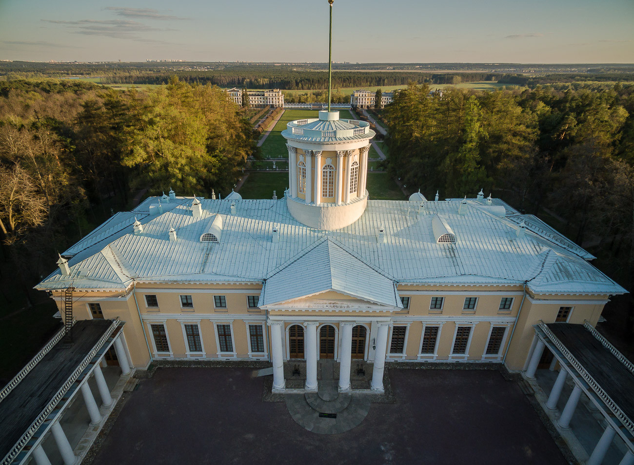 Moscow's Arkhangelskoye estate: Once a noble nest and then a Soviet ...
