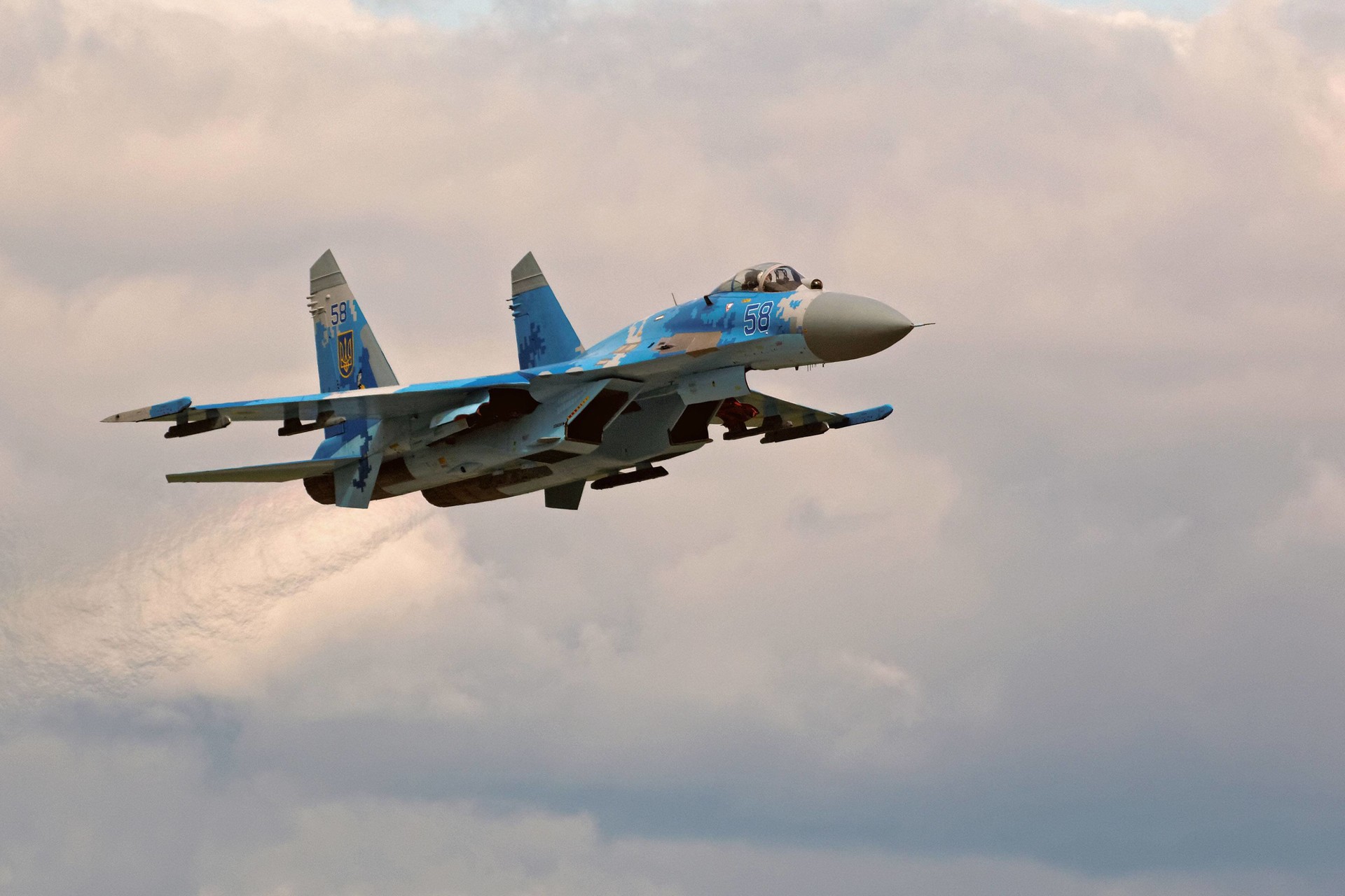 El caza Su-27