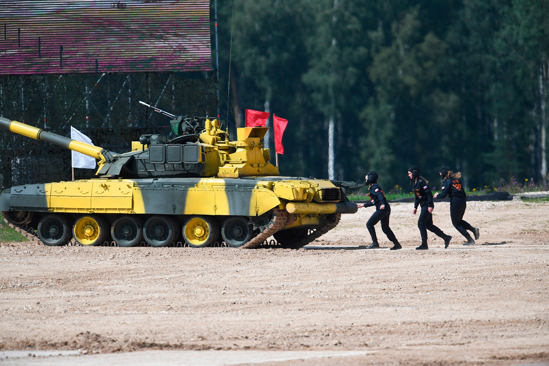 Russia’s first ever female tank crew (PHOTOS) - Russia Beyond