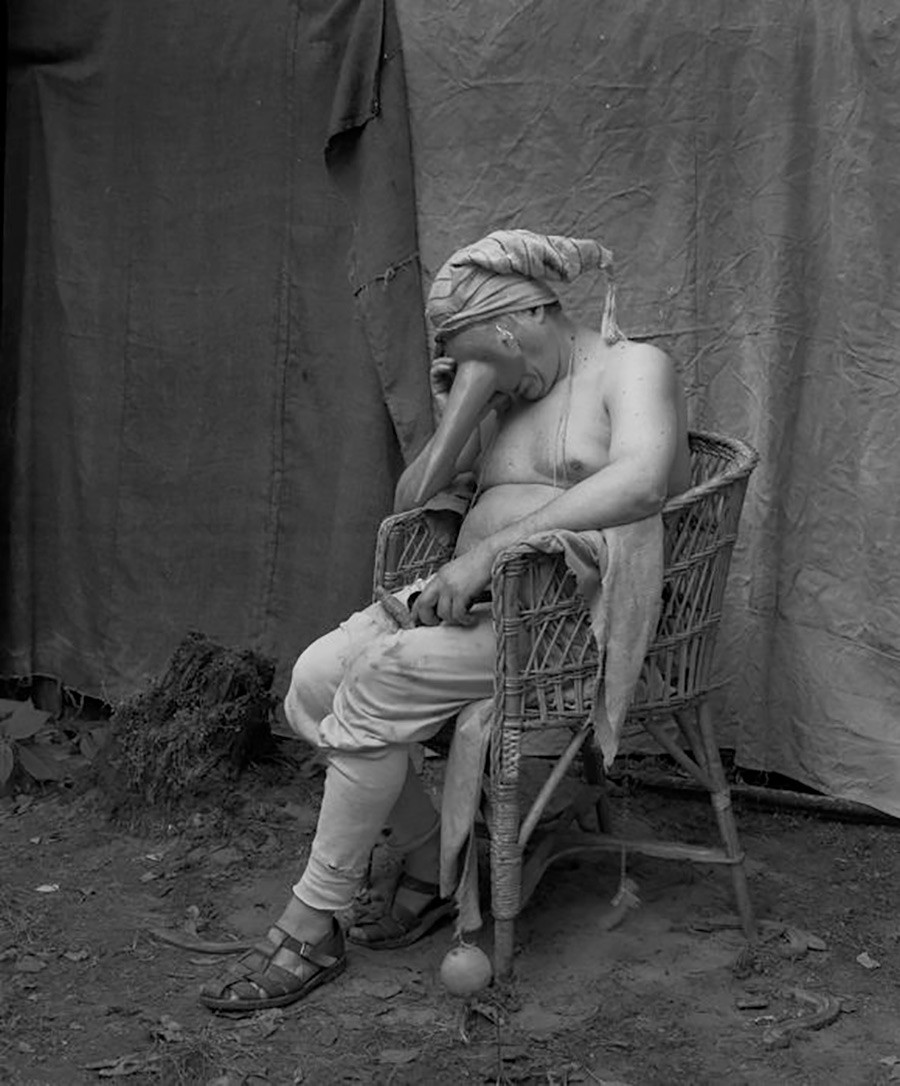 арты по русской истории. 5d5bc24915e9f9120c6d52a3. арты по русской истории фото. арты по русской истории-5d5bc24915e9f9120c6d52a3. картинка арты по русской истории. картинка 5d5bc24915e9f9120c6d52a3. Одна из наиболее успешных и известных арт-групп AES+F выставляется сегодня по всему миру. Мультимедийные инсталляции и проекты Татьяны Арзамасовой, Льва Евзовича, Евгения Святского и Владимира Фридкеса, рассказывают, прежде всего, о глобальной культуре и анализируют современные ценности. арты по русской истории. 5d5bc24915e9f9120c6d52a3. арты по русской истории фото. арты по русской истории-5d5bc24915e9f9120c6d52a3. картинка арты по русской истории. картинка 5d5bc24915e9f9120c6d52a3. Одна из наиболее успешных и известных арт-групп AES+F выставляется сегодня по всему миру. Мультимедийные инсталляции и проекты Татьяны Арзамасовой, Льва Евзовича, Евгения Святского и Владимира Фридкеса, рассказывают, прежде всего, о глобальной культуре и анализируют современные ценности.