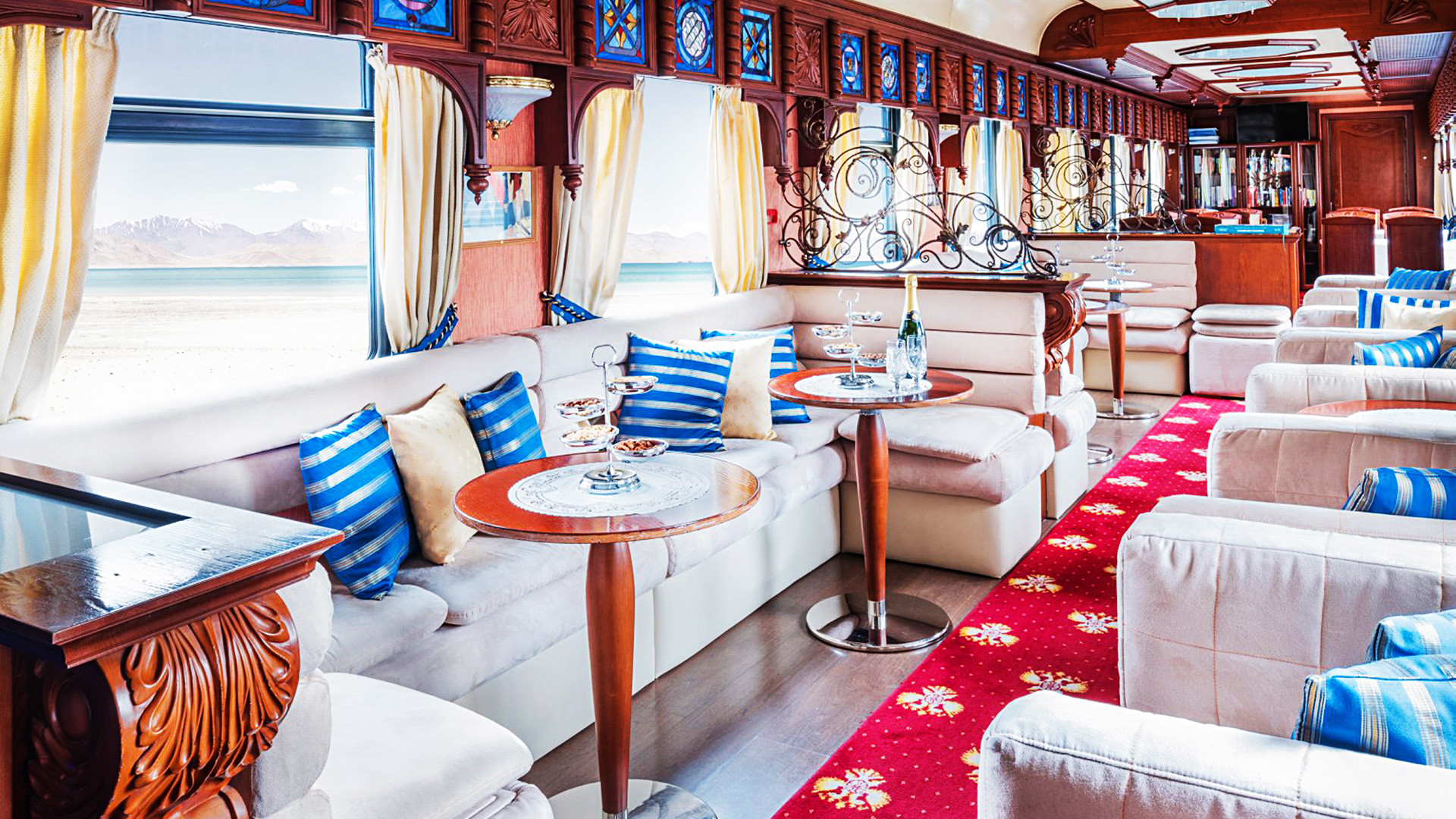 This Is What The Most Luxurious Train Ride In Russia Looks