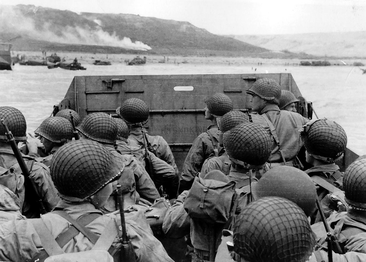 6 июля 1944 года американо-британская коалиция высадилась в Нормандии, Франция.