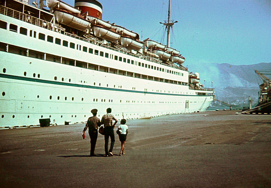 El último día del Almirante Najímov en el puerto de Novorosíisk antes de la tragedia del 31 de agosto de 1986.