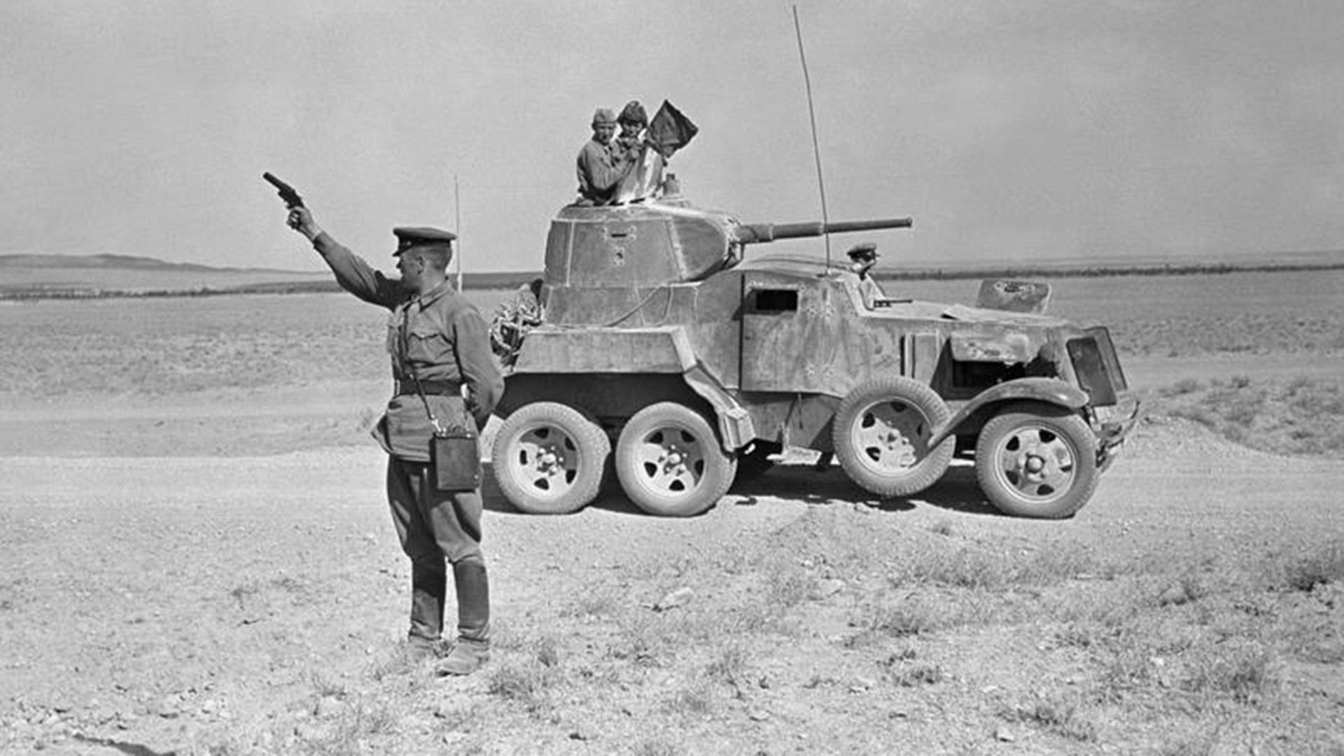 Por que Grã-Bretanha e URSS invadiram o Irã enquanto os nazistas estavam às portas de Moscou? Por que Grã-Bretanha e URSS invadiram o Irã enquanto os nazistas estavam às portas de Moscou?