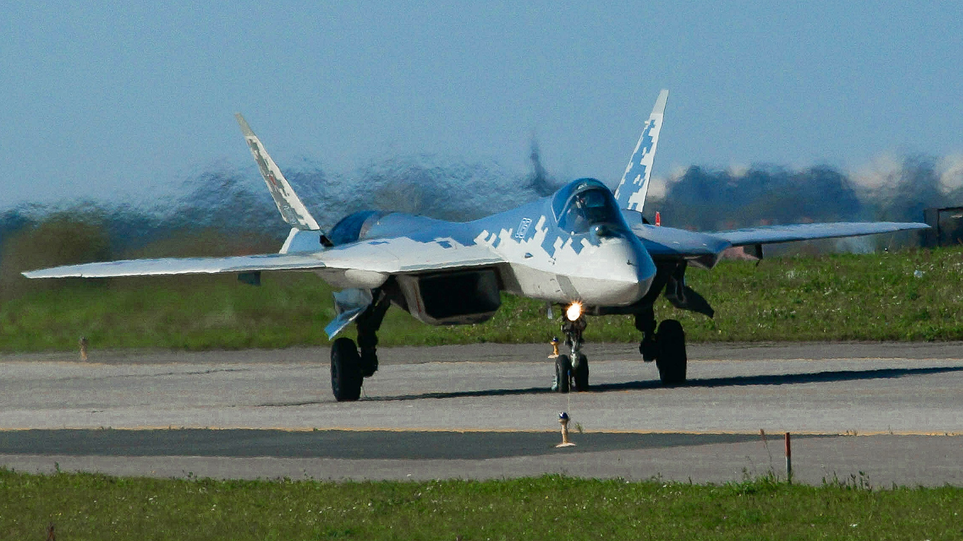 Всичко, което трябва да знаете за руския изтребител Су-57 от пето ...