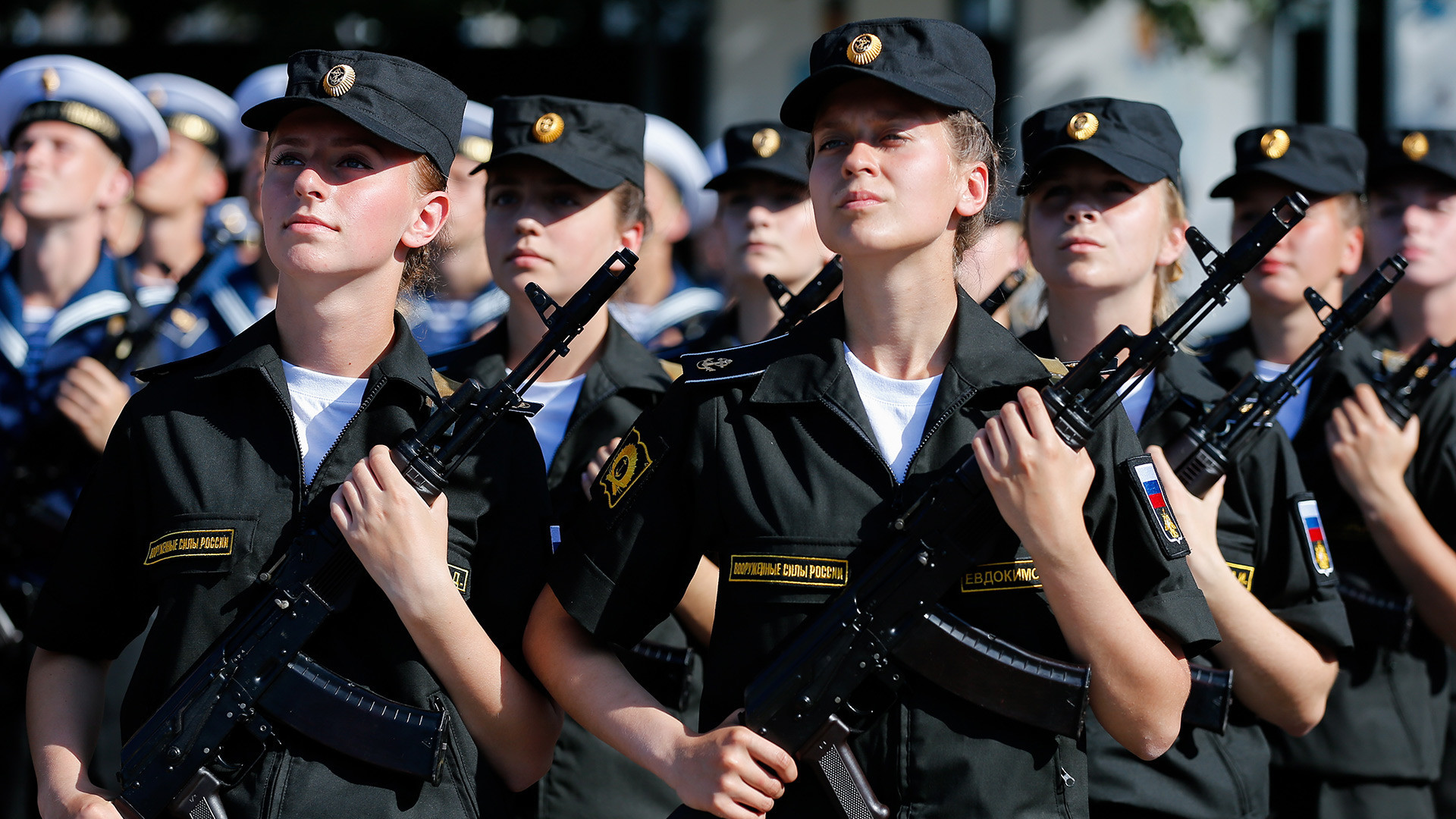 Tudo o que um estrangeiro precisa saber para se tornar soldado nas Forças Armadas da Rússia Tudo o que um estrangeiro precisa saber para se tornar soldado nas Forças Armadas da Rússia
