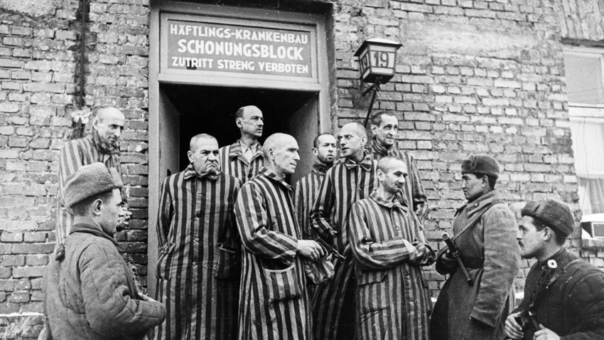 Освобождението на Аушвиц от съветите: в снимки и спомени от първо лице -  Russia Beyond България