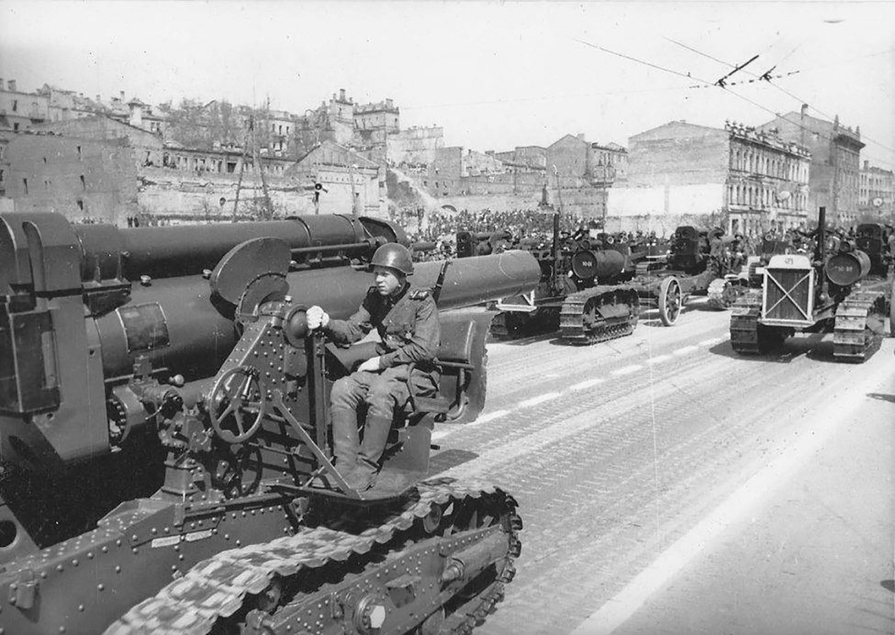 De Berlin A Varsovia Con Un Solo Tanque
