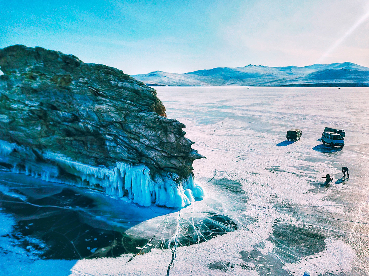 Lake Baikal In Winter You Come For Stunning Pictures End Up Leaving Part Of Your Soul Russia Beyond