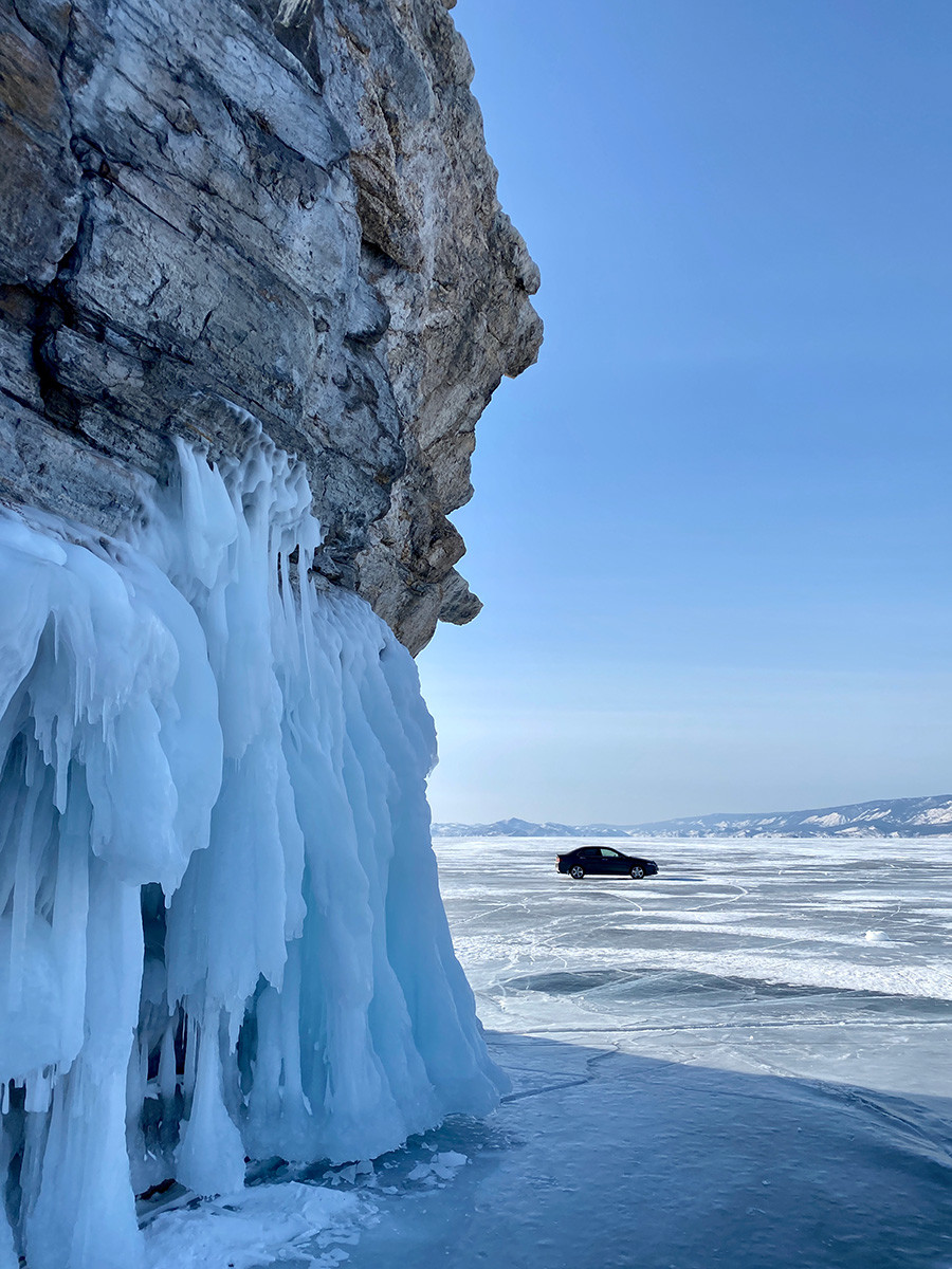 Lake Baikal in winter: You come for stunning pictures & end up leaving