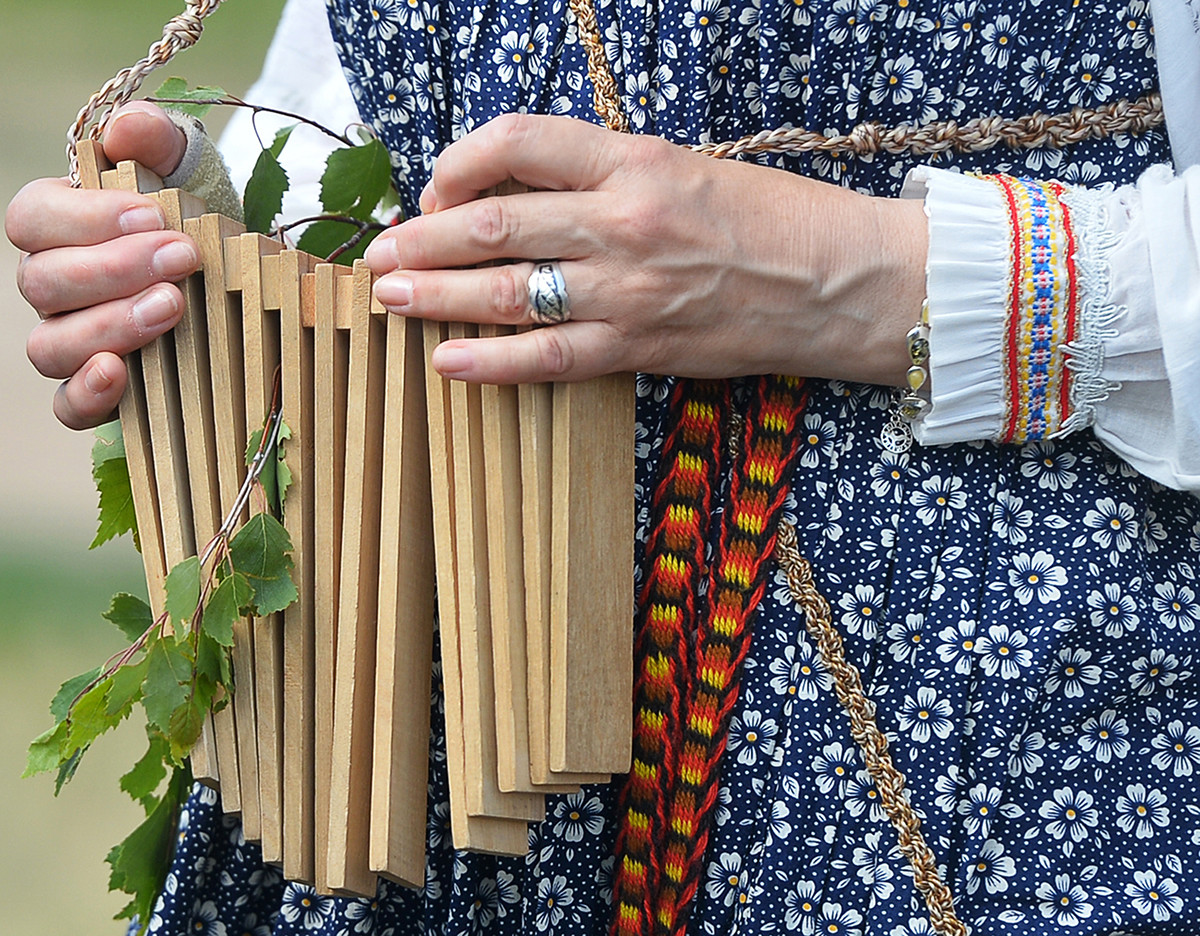 10 Russian folk musical instruments you need to know - Russia Beyond