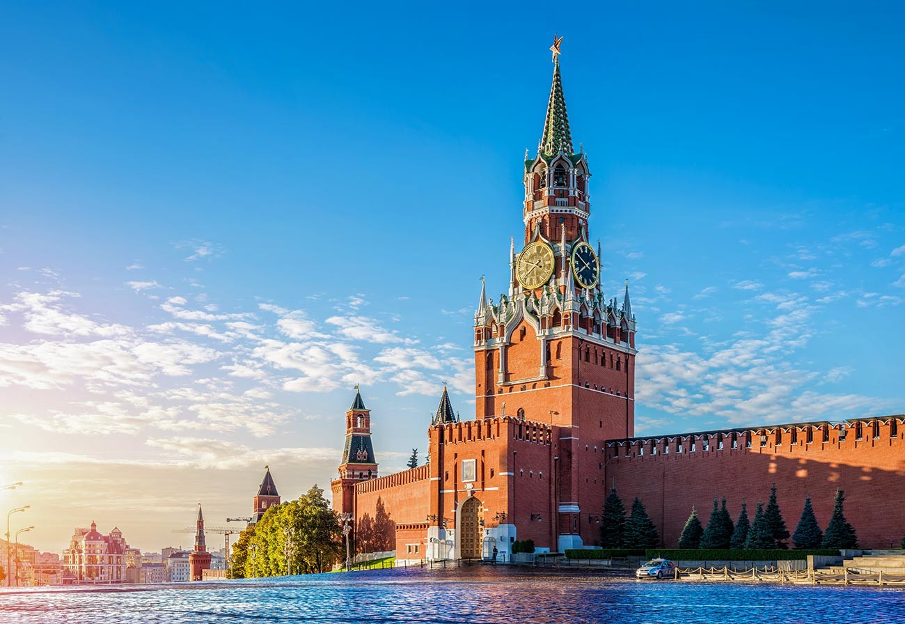 Спасская башня самая красивая башня Кремля.