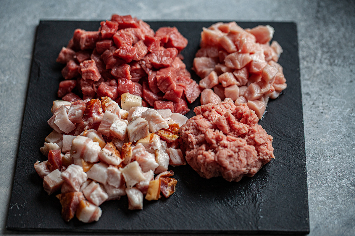 A brief history of sausage in Russia and how to cook it at home (RECIPE) Russia Beyond