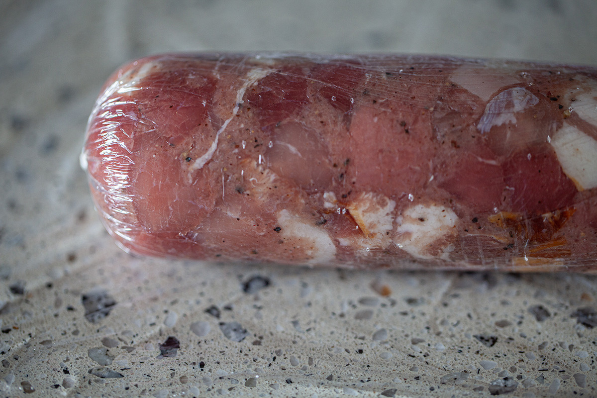 A brief history of sausage in Russia and how to cook it at home (RECIPE