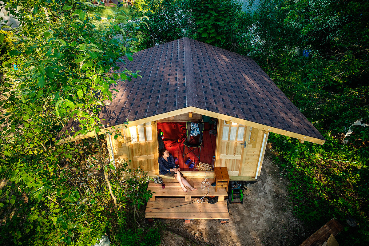 10 reasons NOT to visit a Russian dacha - Russia Beyond